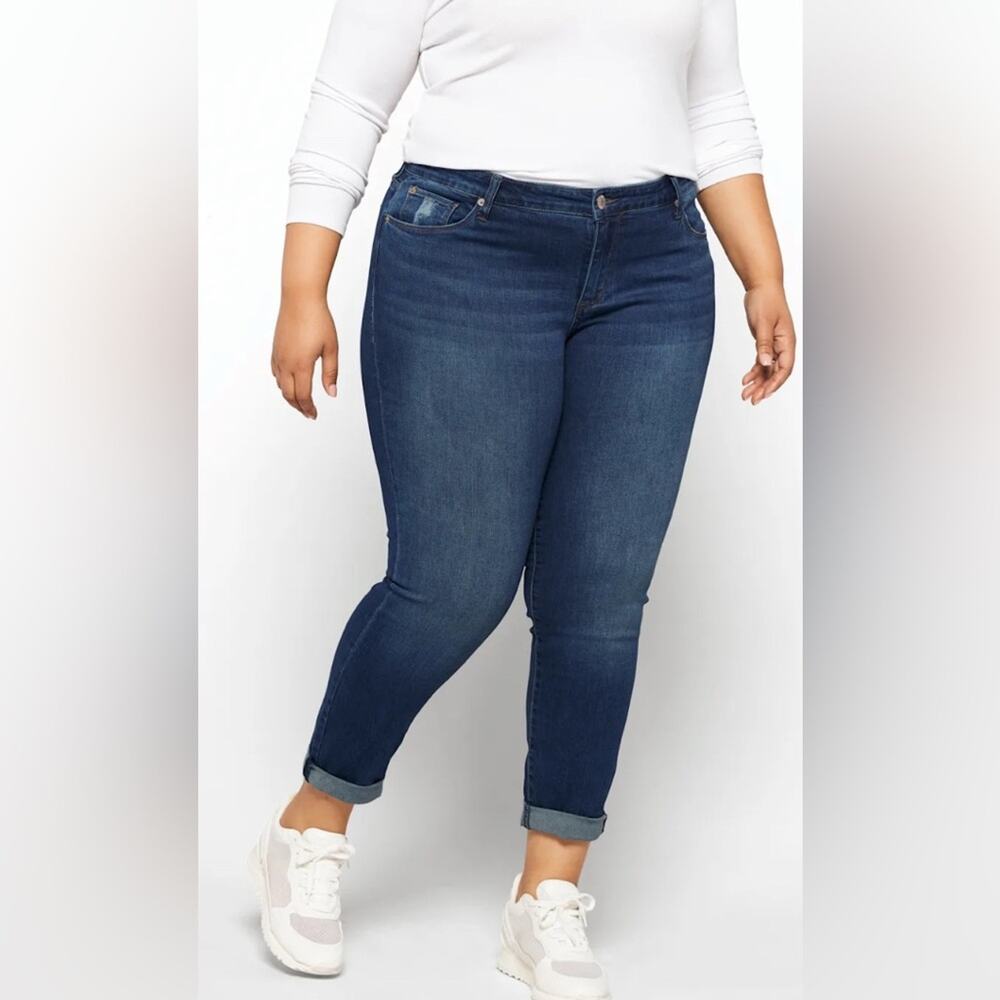 Woman’s Plus STS Blue Darren Girlfriend Cuffed Jeans in Blue Size 24 - Picture 2 of 8